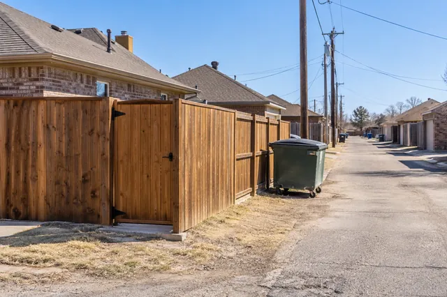 Alley & Walk Gates